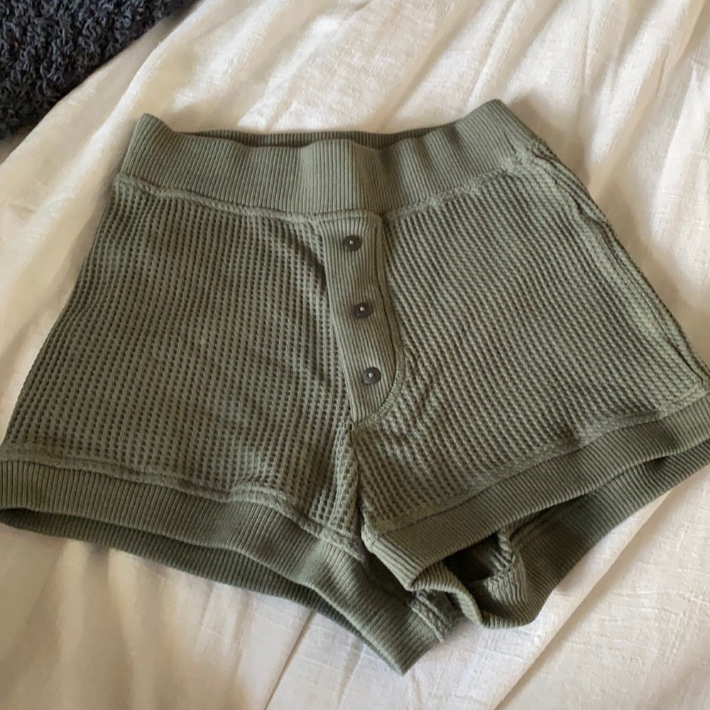 Zara Green Ribbed Shorts